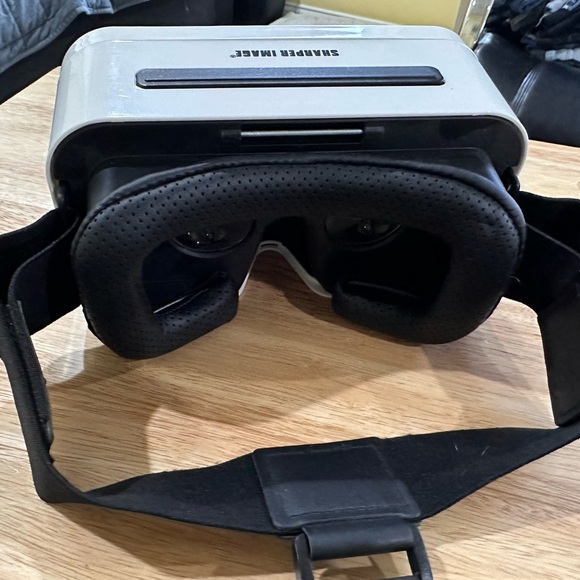 Sharper Image White Overhead Smartphone VR Headset Goggles - Picture 2 of 3